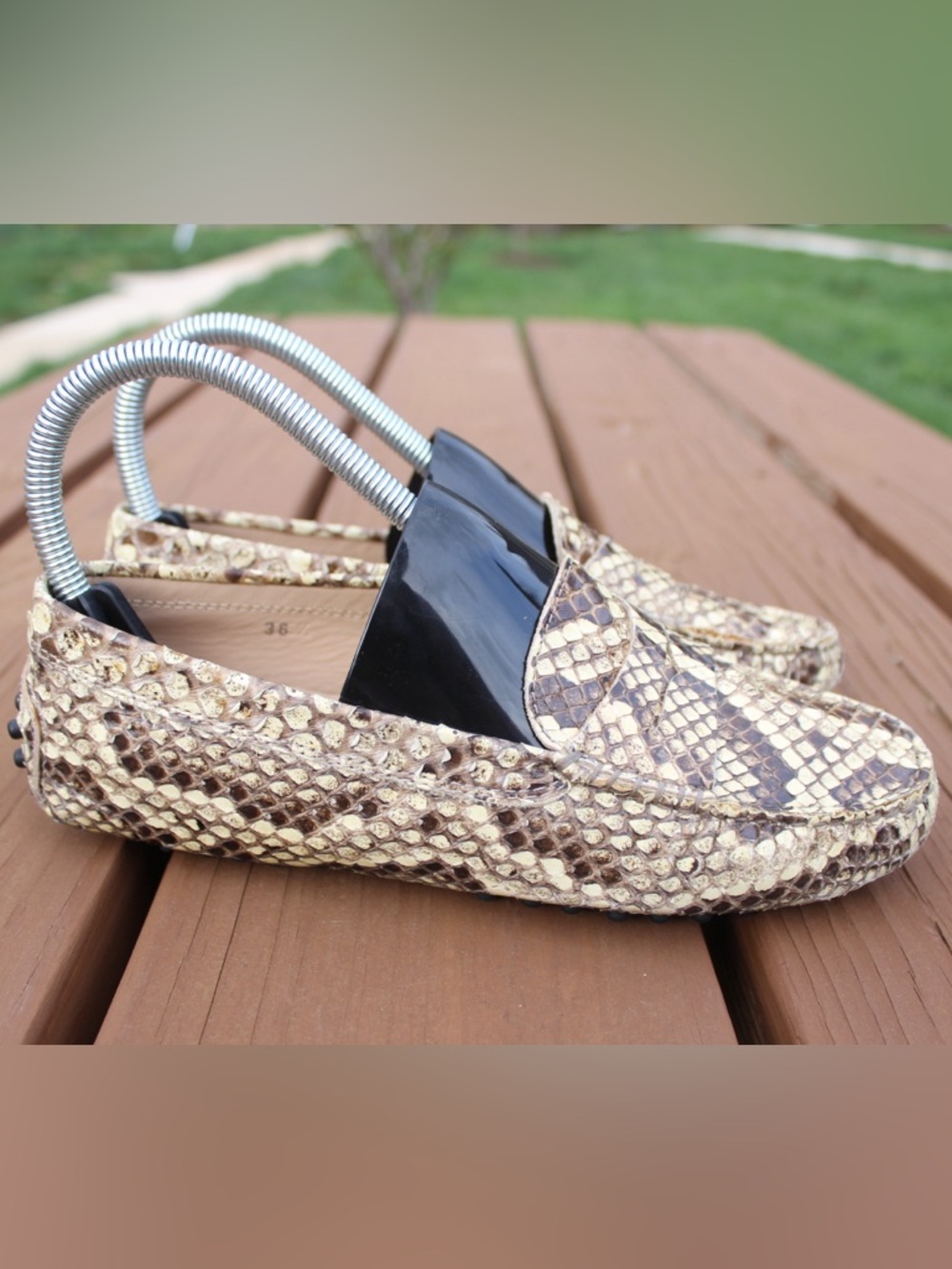 TODS Gommino Snake Effect Loafers Ladies Sz 36 (US 6)